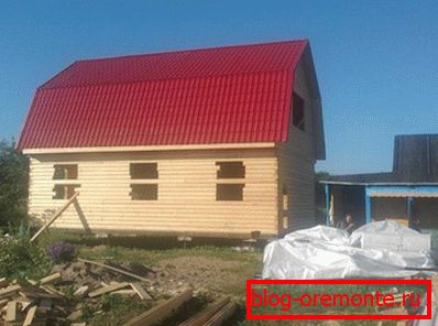 Das Landhaus von einer trockenen Bar im letzten Bauabschnitt Das Landhaus von einer trockenen Bar im letzten Bauabschnitt