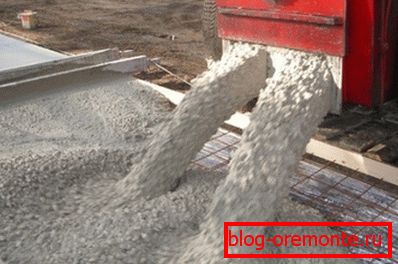 Fotos von mechanischem Gussbeton. Fotos von mechanischem Gussbeton.