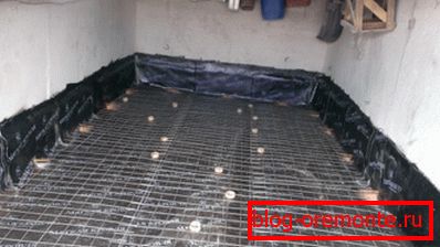 Fotoerwärmte und verstärkte Basis Fotoerwärmte und verstärkte Basis