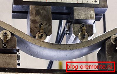 Prüfung von Betonprodukten auf Beständigkeit gegen mechanische Belastungen Prüfung von Betonprodukten auf Beständigkeit gegen mechanische Belastungen