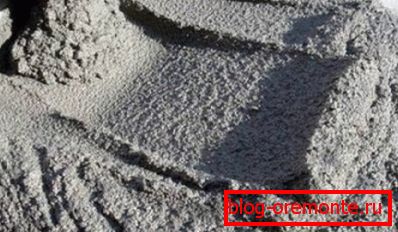 Wie Sie sehen, sieht die Betonmischung der Marke 100 ziemlich normal aus. Wie Sie sehen, sieht die Betonmischung der Marke 100 ziemlich normal aus.