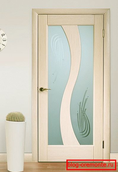 Die Tür muss in den bereits fertigen Innenraum wann Innentüren zu setzen