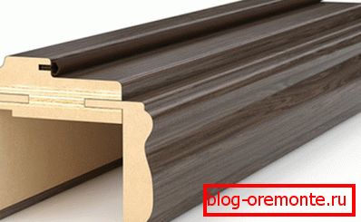 Box mit installierten Platbands Box mit installierten Platbands