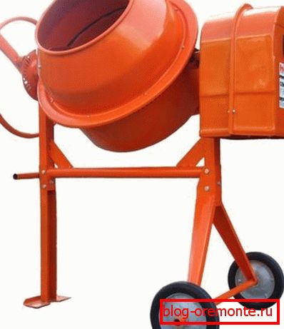Das häufigste Modell eines Elektromixers. Das häufigste Modell eines Elektromixers.