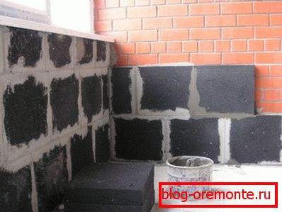 Schaum отлично справляется с понижением теплоизоляции вертикальных поверхностей Schaum отлично справляется с понижением теплоизоляции вертикальных поверхностей