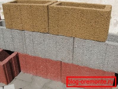 Rechteckige Formen für Blumenbeete aus Beton Rechteckige Formen für Blumenbeete aus Beton