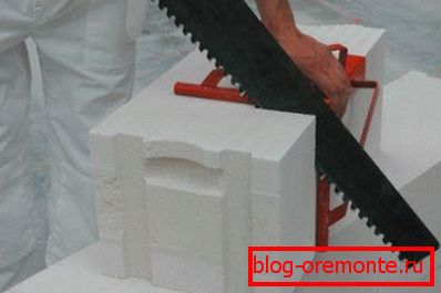 Schneiden Sie einen Gasblock mit Ihren eigenen Händen Schneiden Sie einen Gasblock mit Ihren eigenen Händen