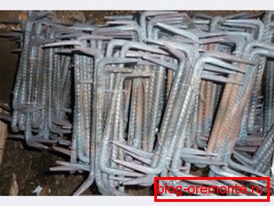 Halterungen für Befestigungselemente des Materials können unabhängig von Verstärkungsstücken hergestellt werden Halterungen für Befestigungselemente des Materials können unabhängig von Verstärkungsstücken hergestellt werden