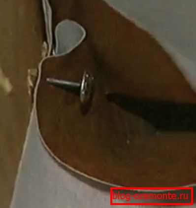 Dermantin einwickeln und befestigen Dermantin einwickeln und befestigen