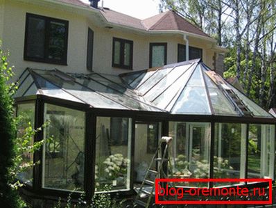 Veranda mit transparentem Dach