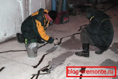 Füllung gestickter Risse mit thixotropen Versiegelungen Füllung gestickter Risse mit thixotropen Versiegelungen